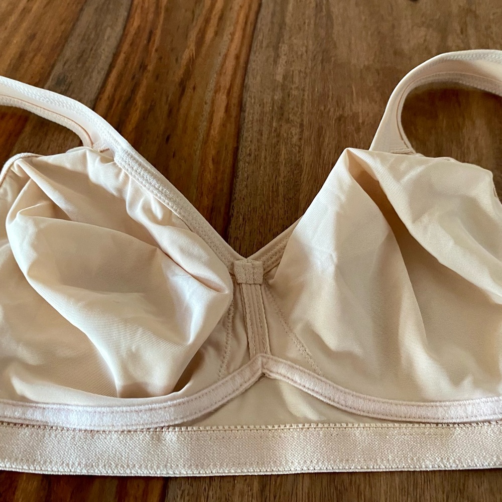 PRICE DROP  - like new Rosa Faia Anita twin cup C bra